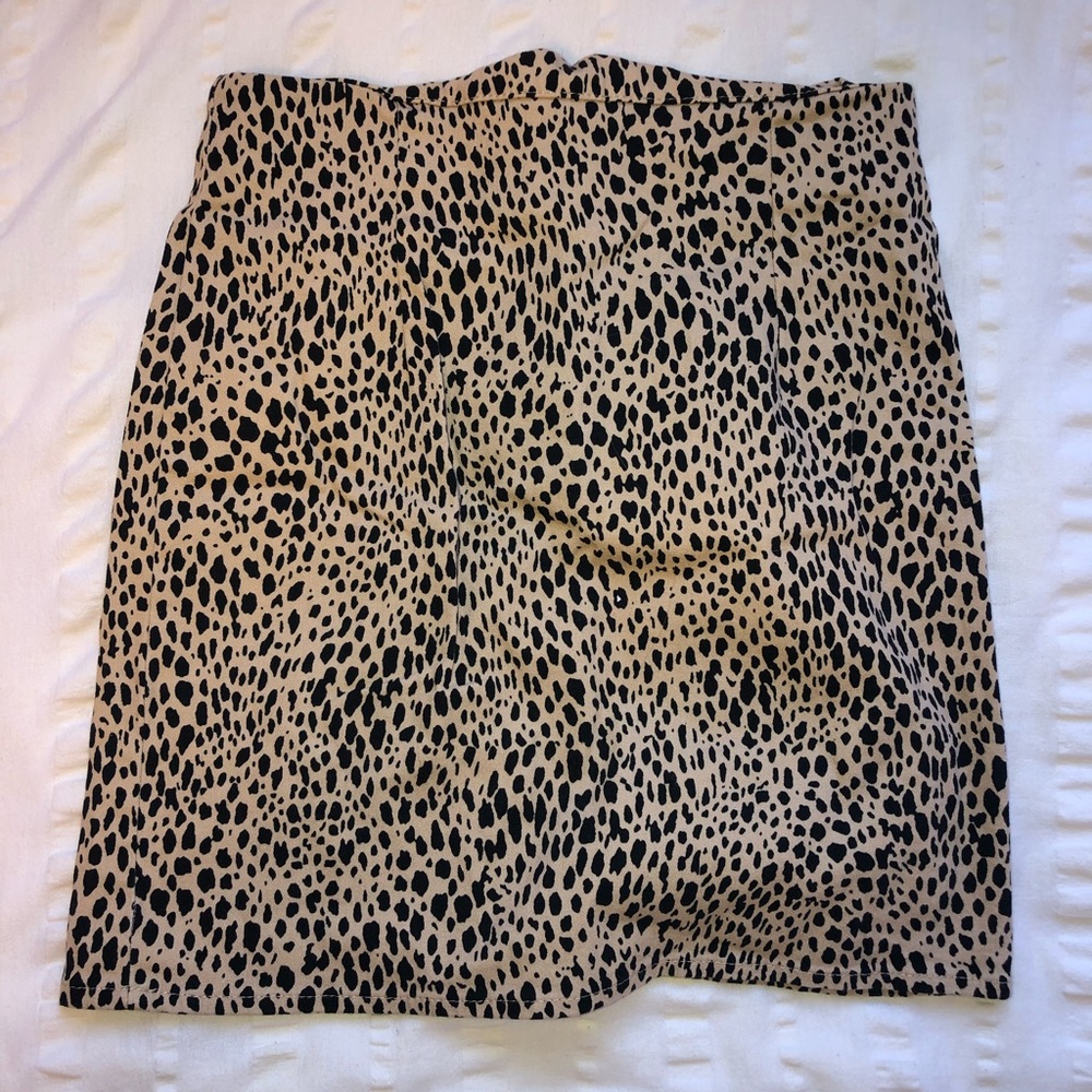 Brandy Melville Leopard Skirt 🐆